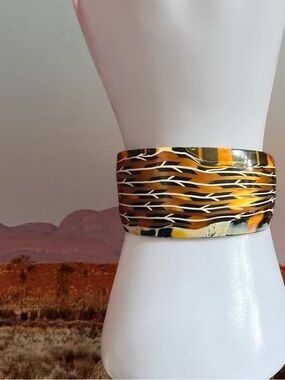 Multicoloured tiger print cuff